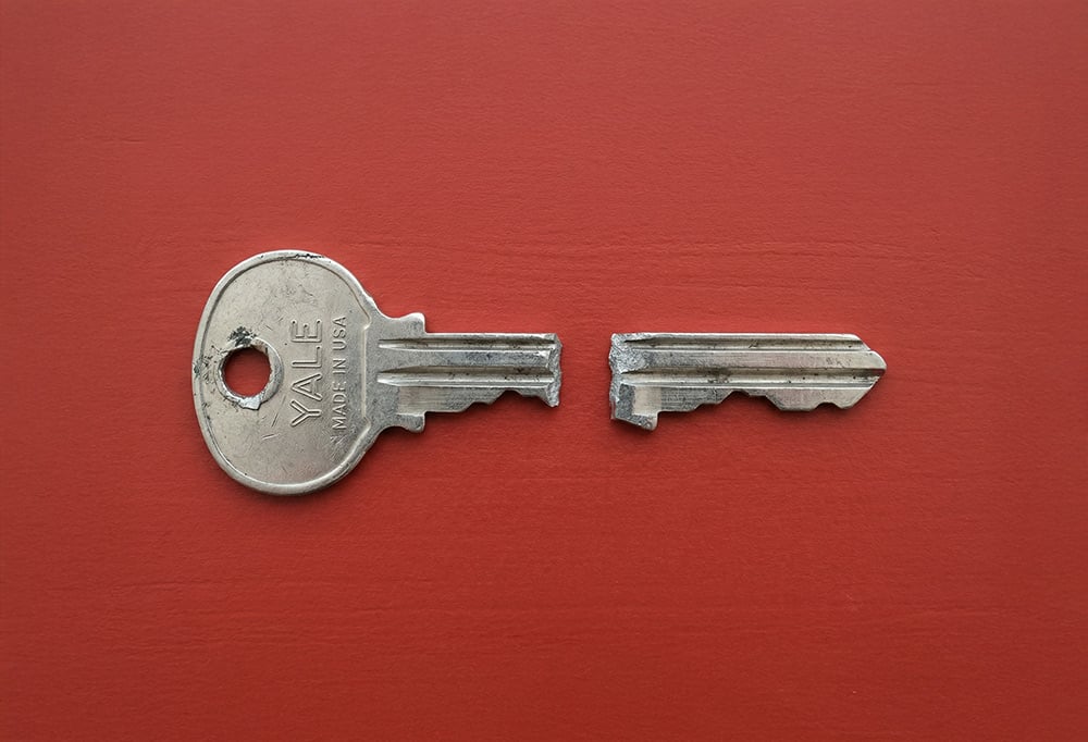 signal-password-cracking-techniques-hackers-use-hero